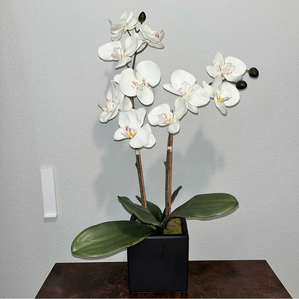 White‎ Faux Orchid Artificial Flowers with Vase Faux Plant Floral for Home Decor